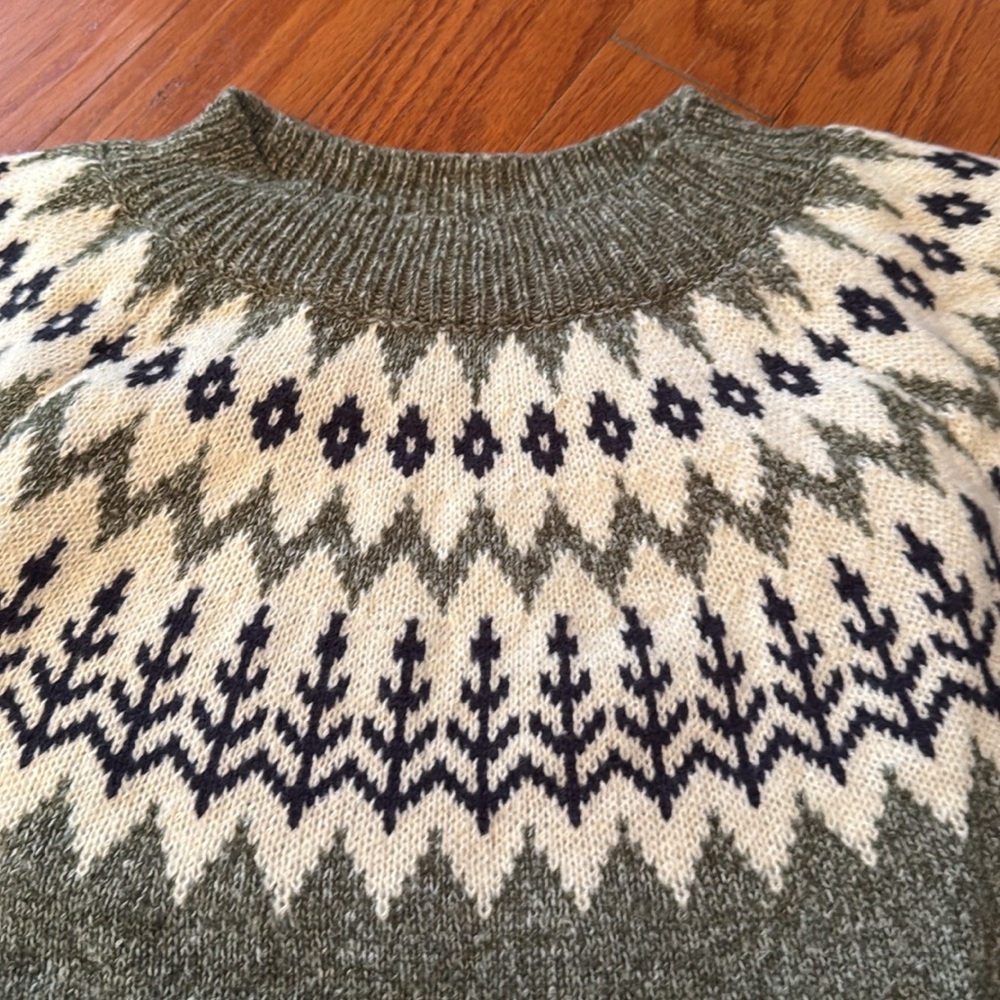 Nordic Pines Retro Fair Isle Sweatee
LAST ONE - Picture 10 of 15